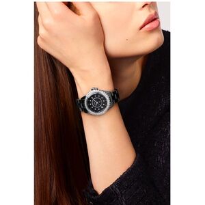 J12 Watch, 33 mm - H6419 Chanel Black ceramic diamond bezel and diamond dial